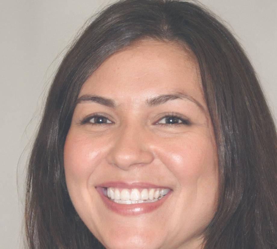 Vera Kowalski, market analysis specialist